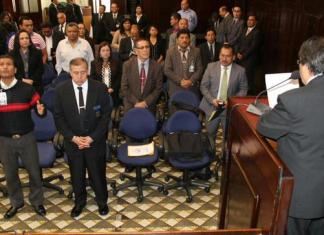 Congreso: Religiosos abuchean a consultor que defendía educación laica