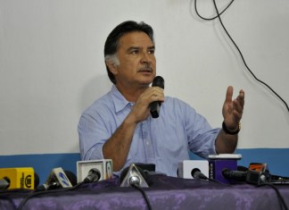 Portillo arremete contra el TSE por rechazo a su candidatura para diputado