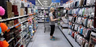 Inflación baja en julio en Estados Unidos