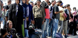 Redes sociales facilitan la vida a refugiados