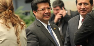 UNE manda en pesquisidora de magistrado Charchal
