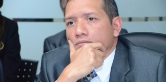 Analizan reglamento de chaleco