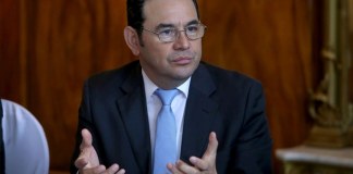Morales saldrá del país por cuarta ocasión