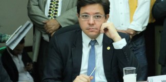 Corrección: Ministro no consideró “inviable” impuesto de CICIG