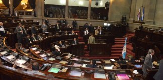 Buscan presidir comisiones