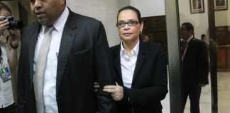 Extinción de una lujosa propiedad de Roxana Baldetti está estancada