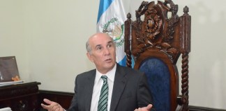 Según Taracena, trataron de envenenar al Director General del Congreso
