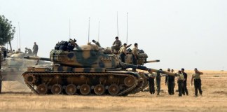 Turquía seguirá atacando a kurdos en Siria pese a preocupación de EE. UU.