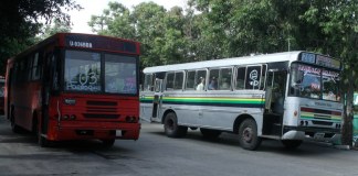 Delincuentes marcan buses para asegurar extorsiones