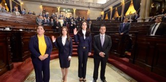 Entre polémica, Congreso juramenta a directivas de Conamigua y designados del Renap
