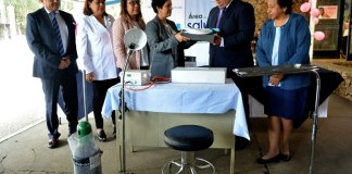 Entregan equipo médico para prevenir el cáncer