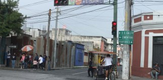 Persisten abusos de grupos delincuenciales a vecinos de la zona 3