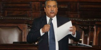 Cuestionan propuesta que favorece a diputados