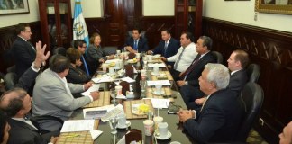 Discusión de reformas constitucionales es relegada en el Congreso