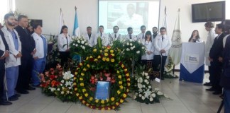 Realizan homenaje y despiden al doctor Carlos Mejía