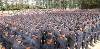 Uso del arma representa un dilema para los policías