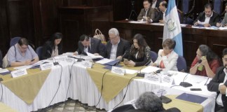 Comisión de DD. HH. formula terna final para elegir a PDH