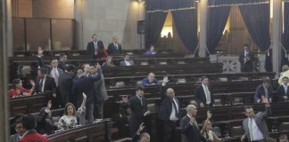 Advierten peligros en modificación del presupuesto