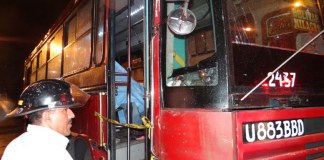 Matan a ayudante de bus