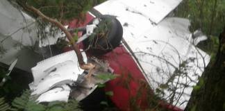 Rescatan con vida a uno de los tripulantes de avioneta accidentada