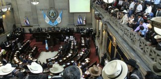 Reformas constitucionales de nuevo relegadas