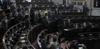 Congreso prepara reformas a su Ley Orgánica que incrementan beneficios para diputados
