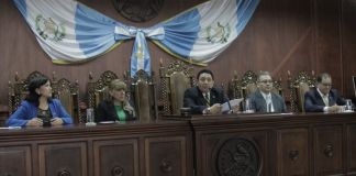 La CC ordena, definitivamente, que no expulsen a Velázquez