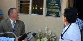 Rinden homenaje póstumo a guardia de seguridad del Hospital Roosevelt