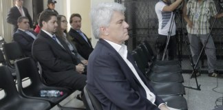 Construcción y Corrupción: Se entregan cinco empresarios