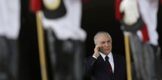 Temer pierde a ministro clave antes de voto sobre pensiones