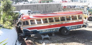 DGT: 77 accidentes de buses extraurbanos dejaron 44 personas muertas