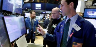 Wall Street abre con alza