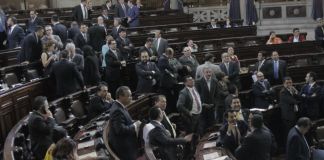 Diputados eligen a Carlos Narez como secretario de Conamigua