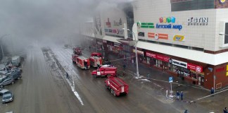 Incendio en centro comercial ruso causa 64 muertos