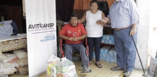 Expiloto de bus recibe nueva silla de ruedas