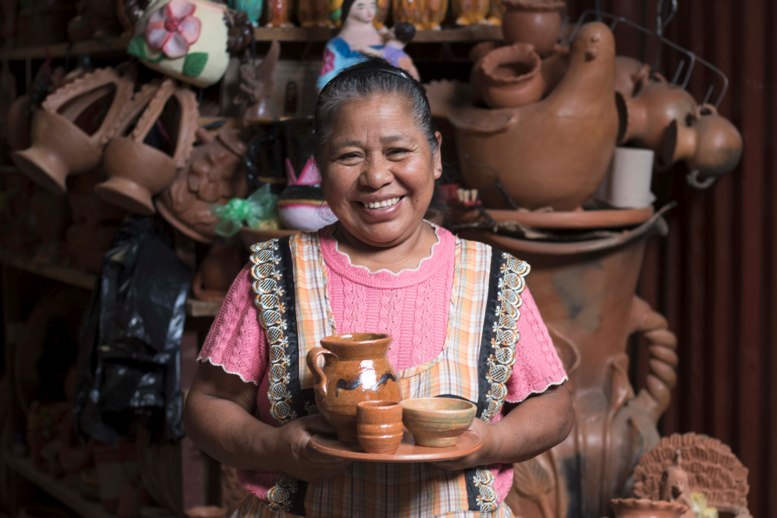 Vasijas y ollas de barro, Guatemala - turismo, viajes y montañismo