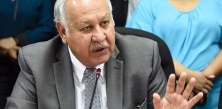 Ministro de Comunicaciones presenta su renuncia