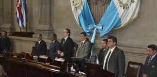 Usuarios de redes sociales se pronuncian por agenda de diputados aprobada en medio de la tragedia nacional