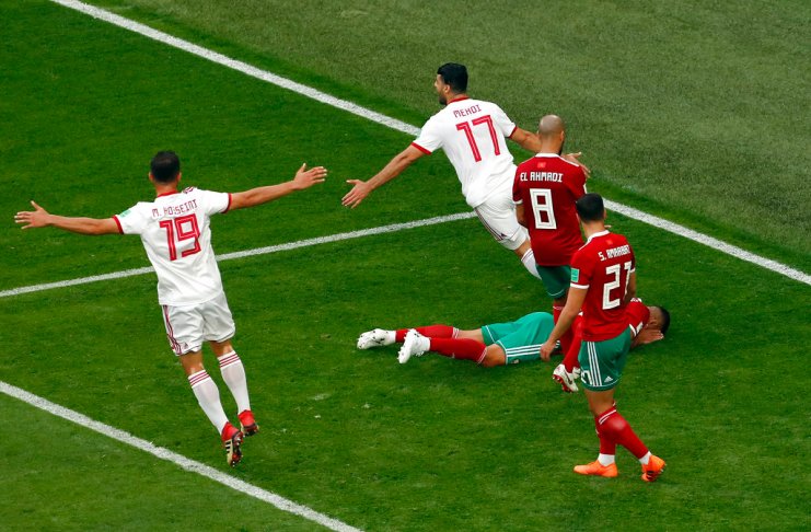 Irán vence a Marruecos con un autogol en el último minuto