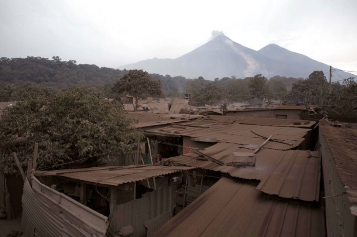 Archivo de la tragedia del Volcán de Fuego. Foto/AP/Luis Soto