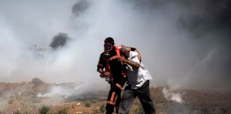 Casi 400 heridos en enfrentamientos en la frontera de Gaza