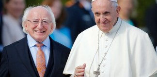Papa se dice indignado por encubrimiento a curas pederastas
