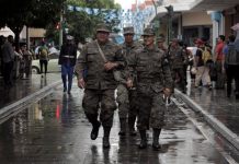 Ejército acata