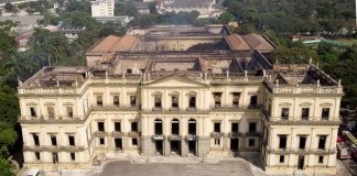 Tras incendio en el museo de Brasil, surgen recriminaciones