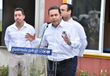 Violando la Constitución