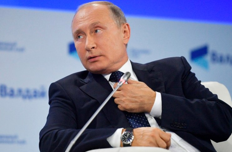 Trump invita a Putin a visitar Washington
