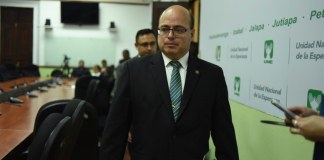 Avanza investigación de incendio en oficinas de SAT