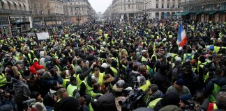 Tensión en París por nuevas protestas de los «chalecos amarillos»