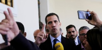 Trump traslada a Guaidó su «completo respaldo» en llamada telefónica