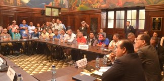 Exsoldados a Degenhart; tenemos la capacidad de hacer bombas